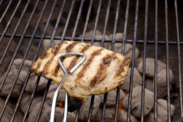 Quels sont les meilleurs conseils pour griller des légumes sans huile pour un barbecue sain?